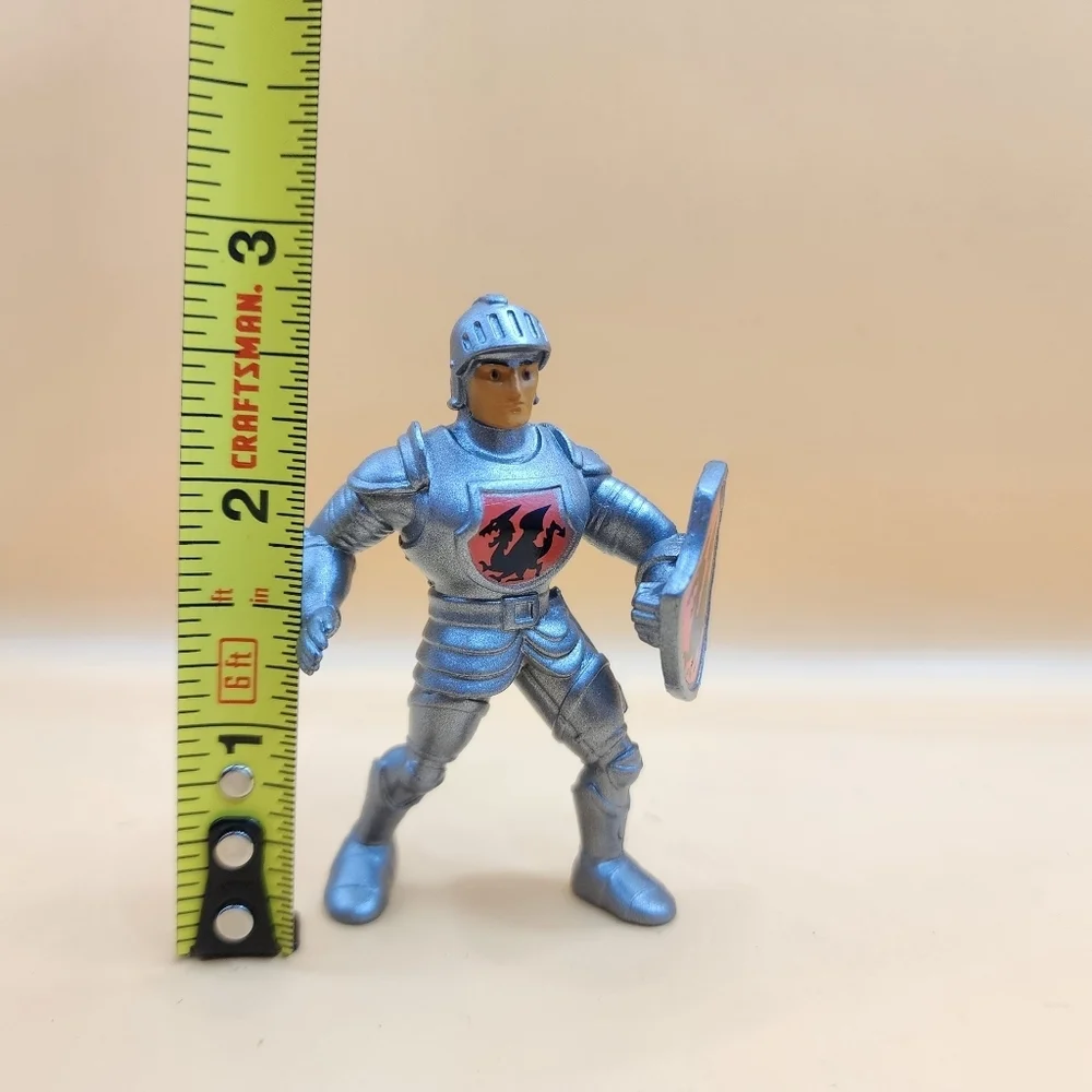 2 Lakeshore Royal Kingdom Medieval Adventure Castle Replacement Figures